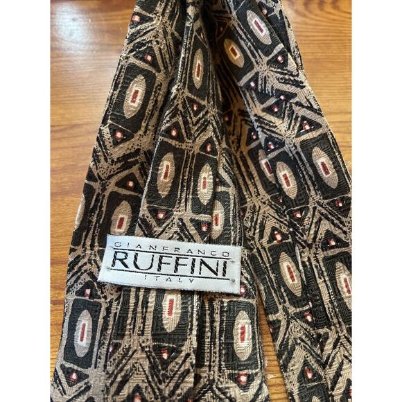 Gianfranco Ruffini Men’s beige Funky Neck Tie Retro Peacock Pattern 100% Silk - Picture 5 of 5